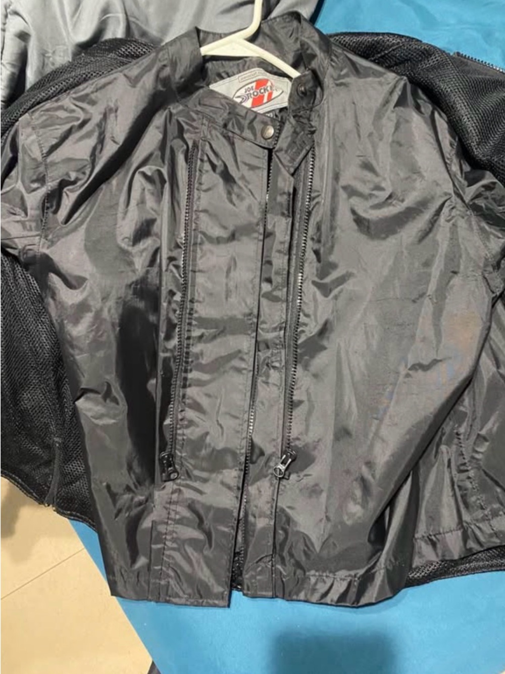 Womens Black Windbreaker Jacket - Lightweight Zippered Coat